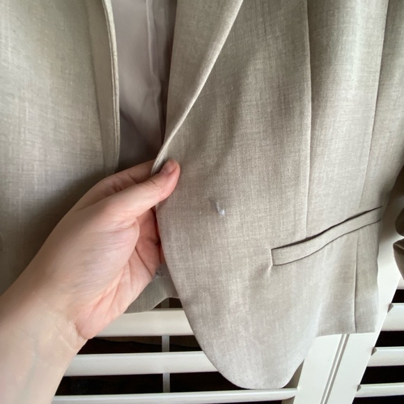 Amanda and Chelsea wheat colored blazer - Picture 3 of 3